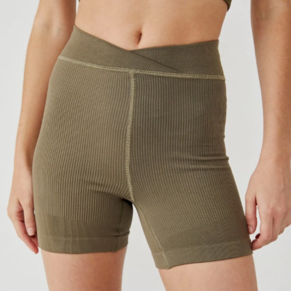 Free People Movement Free Throw Short Army Green New With Tags